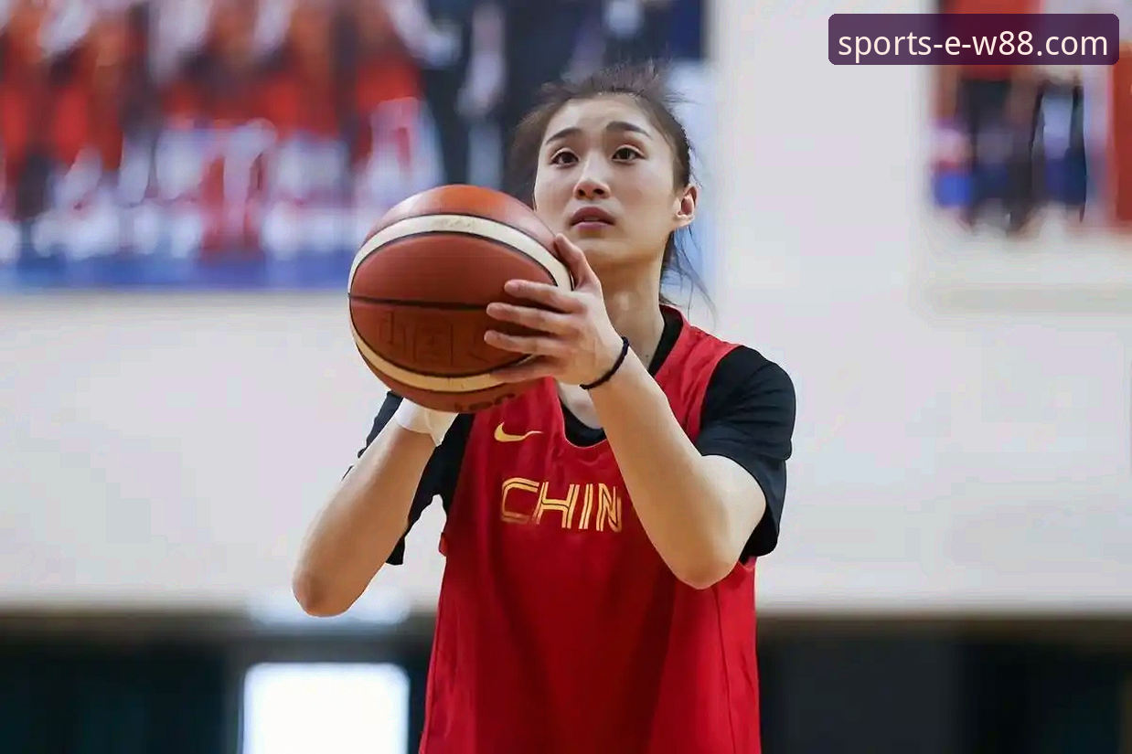 中国女篮战术调整显成效，王思雨下半场爆发成关键，世界杯资格赛前景明朗